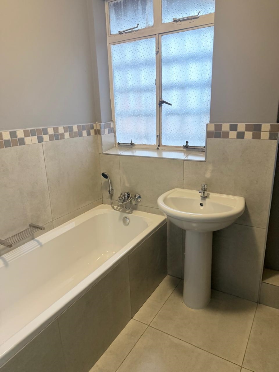 2 Bedroom Property for Sale in Port Elizabeth Central Eastern Cape